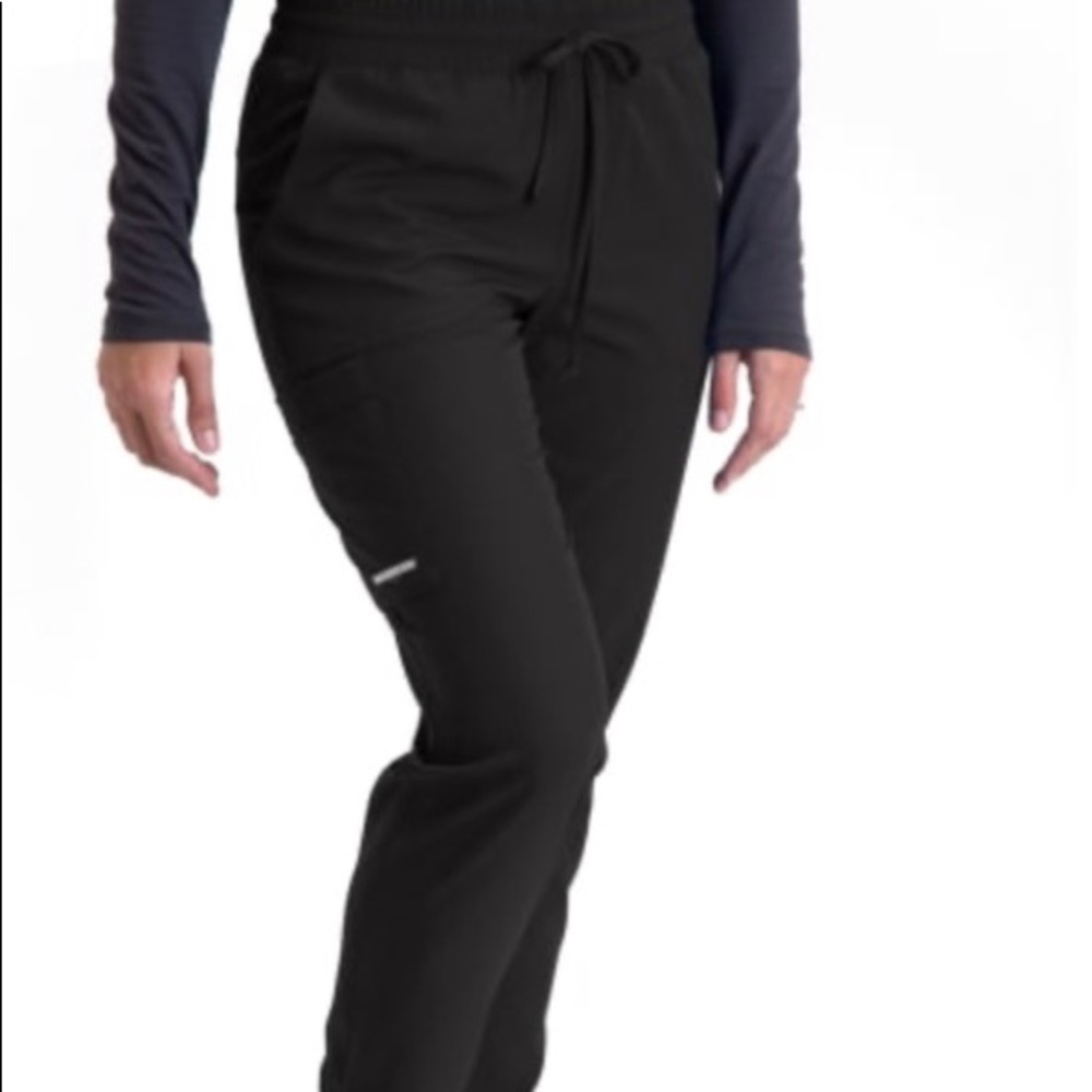 Woman’s large sketchers scrub set (jogger pant)